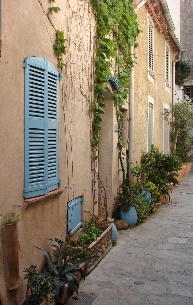 Dans les Rues du Village - Ramatuelle