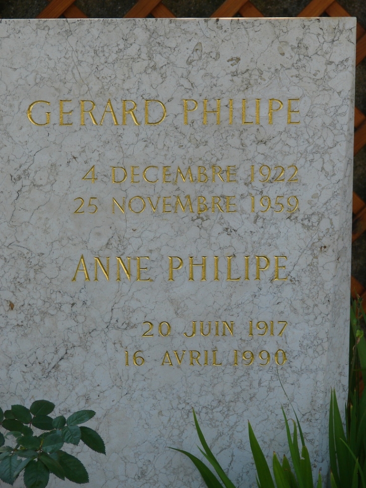 Gérard Philipe repose au Cimetière de Ramatuelle