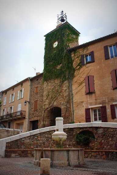 Fontaine à Roquebrune sur Argens - Roquebrune-sur-Argens