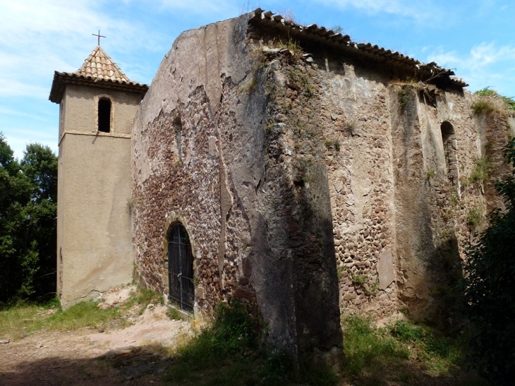 Roquebrune sur Argens - Notre dame de la Roquette 1 - Roquebrune-sur-Argens