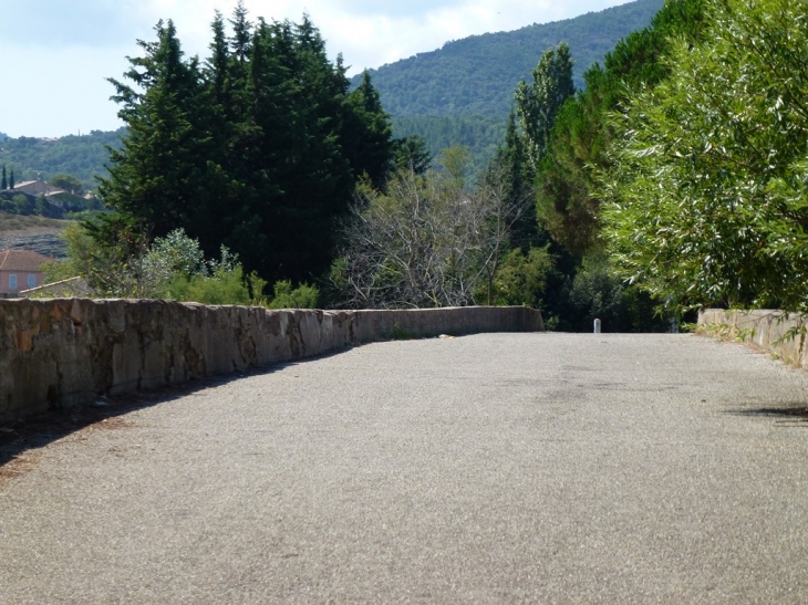 Roquebrune sur argens - Le vieux pont - Roquebrune-sur-Argens