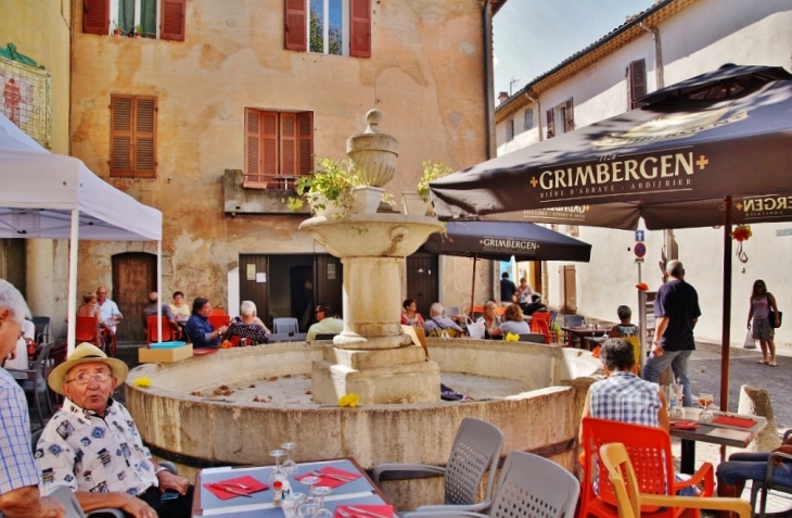 Fontaine - Rougiers