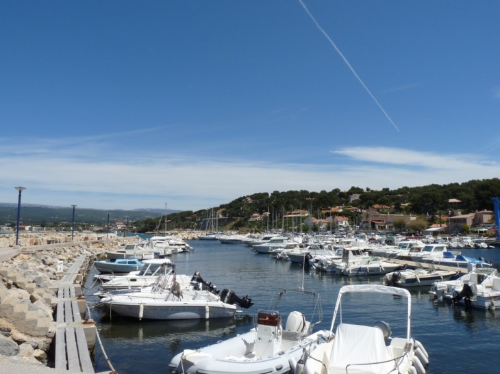 Le port de la Madrague - Saint-Cyr-sur-Mer