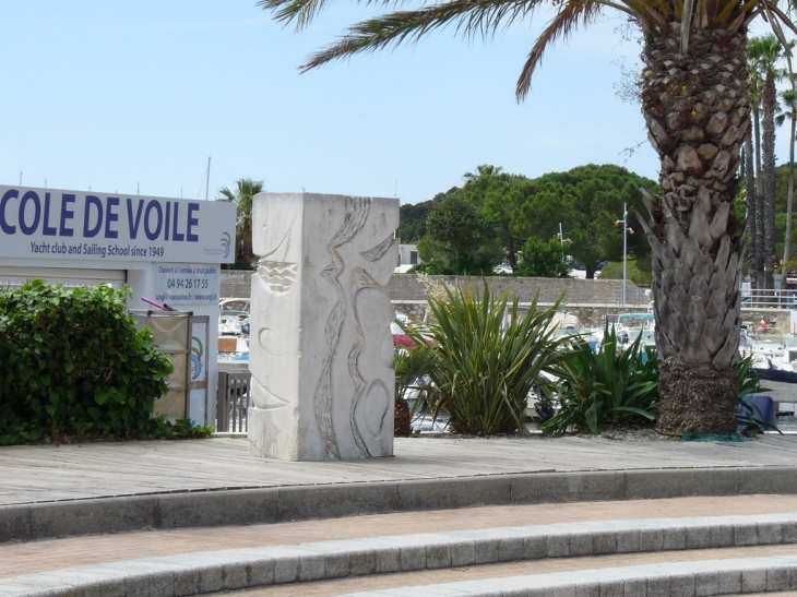 Sur le port des Lecques - Saint-Cyr-sur-Mer