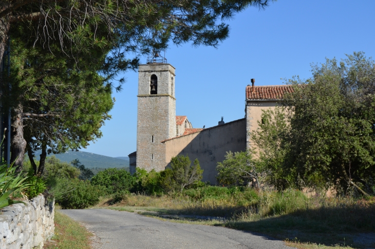 &Eglise Romane en parties du  6 Em / 12 Em / 13 Em /16 Em Siècle - Saint-Julien