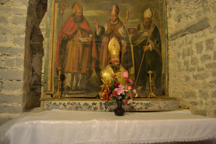 &Eglise Romane en parties du  6 Em / 12 Em / 13 Em /16 Em Siècle - Saint-Julien