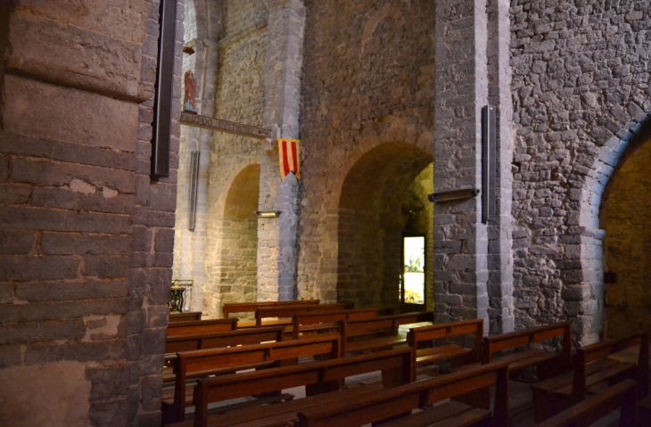 &Eglise Romane en parties du  6 Em / 12 Em / 13 Em /16 Em Siècle - Saint-Julien