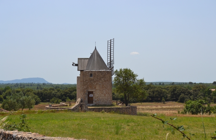  Les Moulins des Rouviéres - Saint-Julien