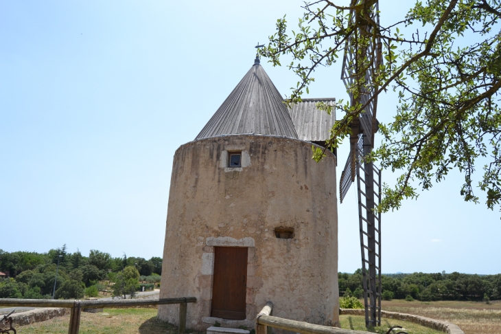  Les Moulins des Rouviéres - Saint-Julien