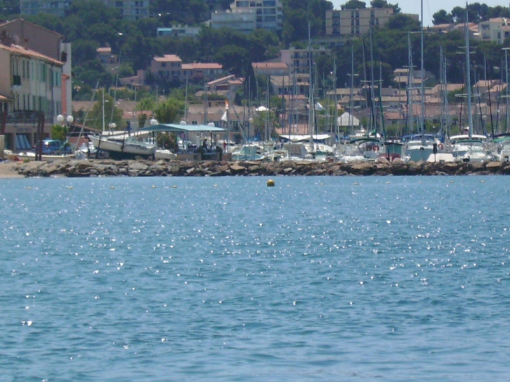 Le petit port de St Mandrier - Saint-Mandrier-sur-Mer