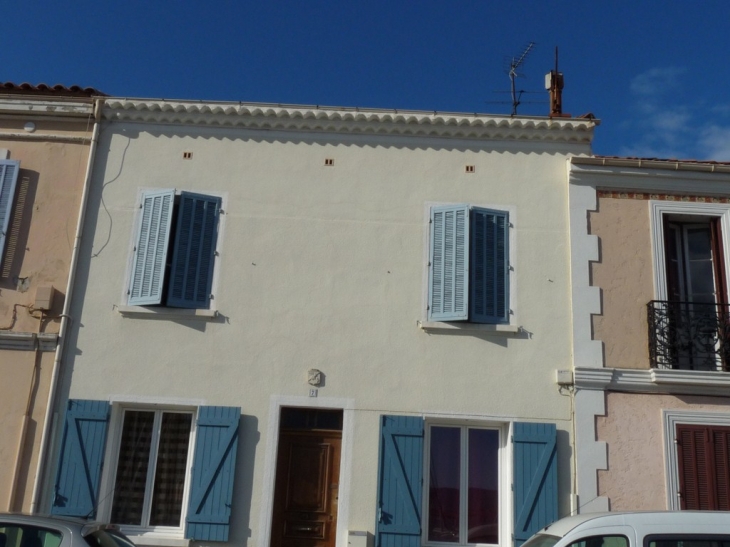 Dans le village - Saint-Mandrier-sur-Mer