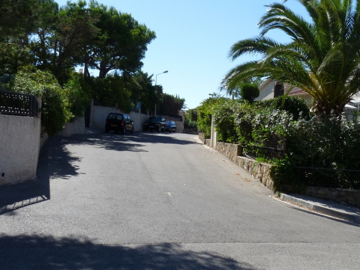 Avenue du Languedoc - Saint-Mandrier-sur-Mer