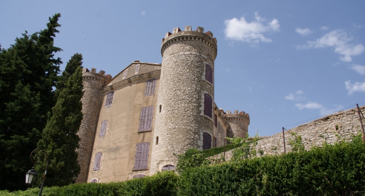 ,Château de Saint-Martin de Pallieres - Saint-Martin-de-Pallières