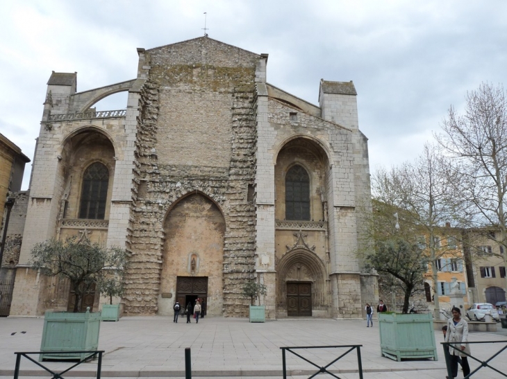 La basilique Sainte Marie Madeleine - Saint-Maximin-la-Sainte-Baume