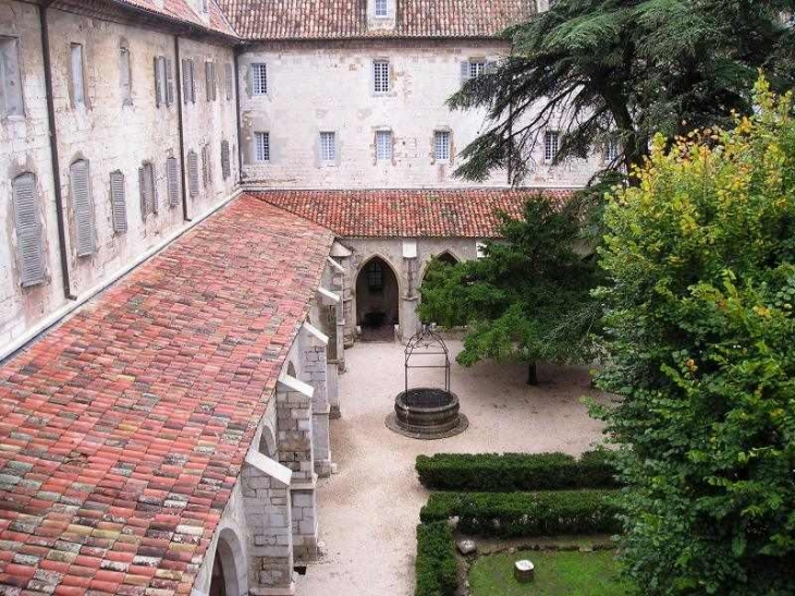 Le cloître - Saint-Maximin-la-Sainte-Baume