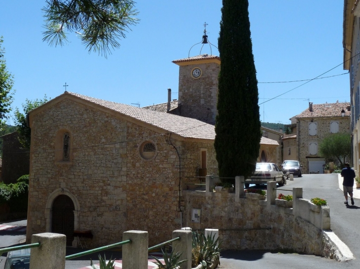 L'église - Sainte-Anastasie-sur-Issole