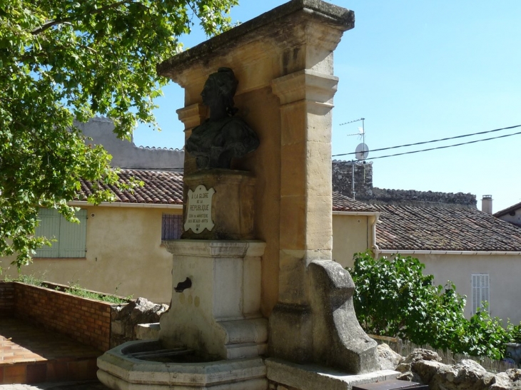 En souvenirs - Seillons-Source-d'Argens