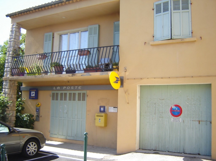 La poste - Seillons-Source-d'Argens