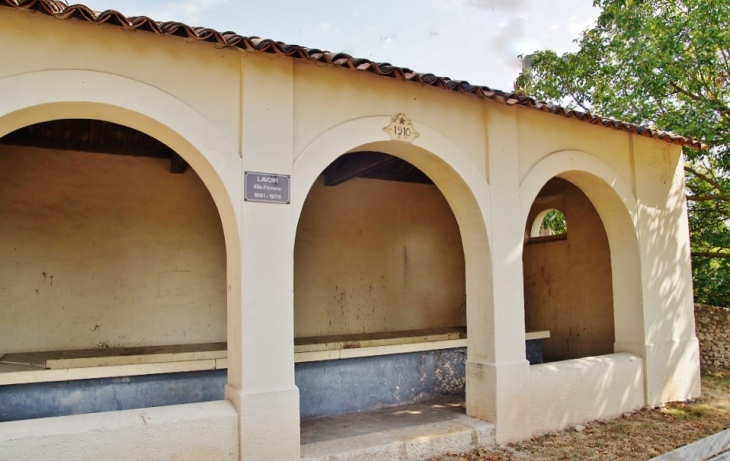 La Commune ( le Lavoir ) - Seillons-Source-d'Argens