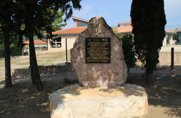 Monument-aux-Morts - Seillons-Source-d'Argens