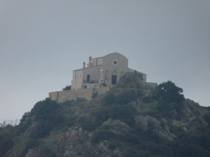 Eglise de Notre Dame du Mai , 350m - Six-Fours-les-Plages