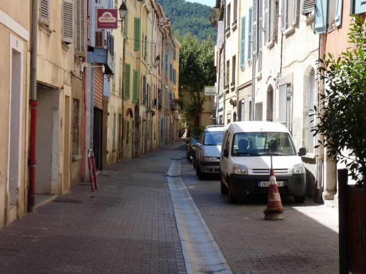 Dans le village - Solliès-Pont