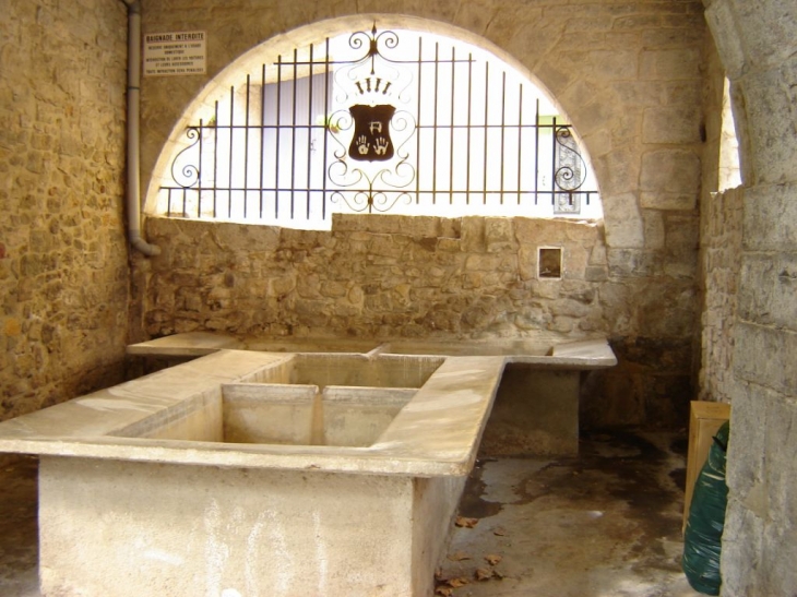 L'ancien lavoir - Solliès-Ville