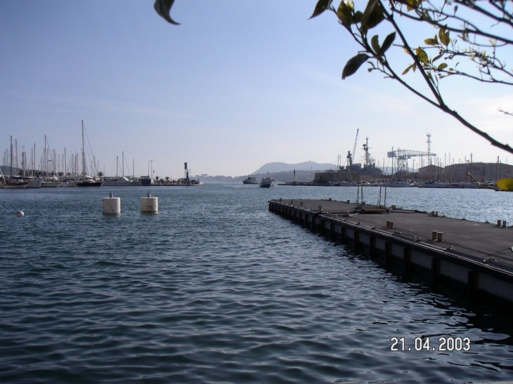 Le Port de Toulon