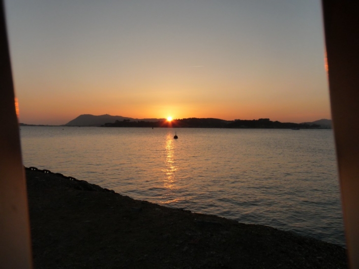 Coucher de soleil sur la rade - Toulon