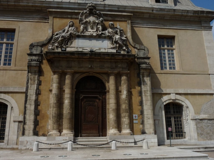 Porte à L'arsenal - Toulon