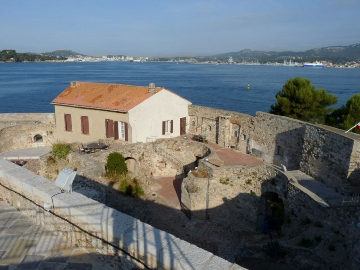 Dans la tour royale - Toulon