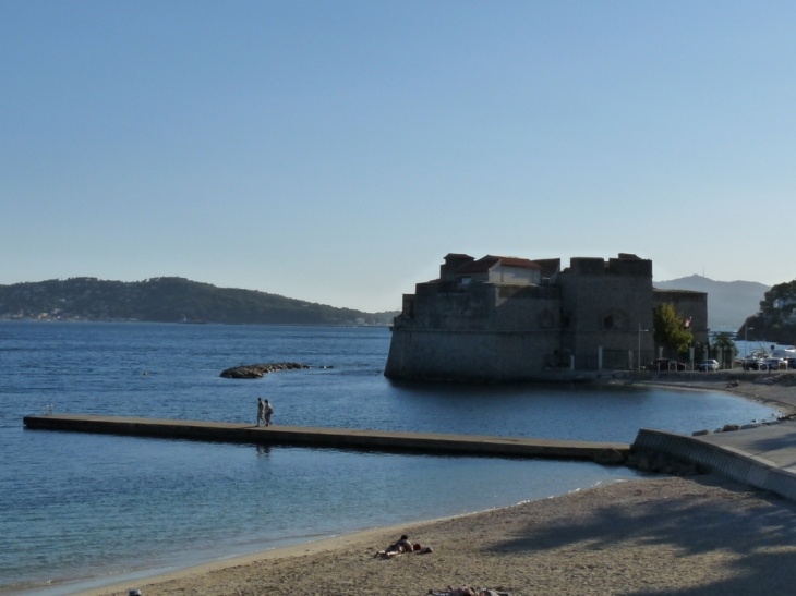 La plage de l'anse du Lido - Toulon