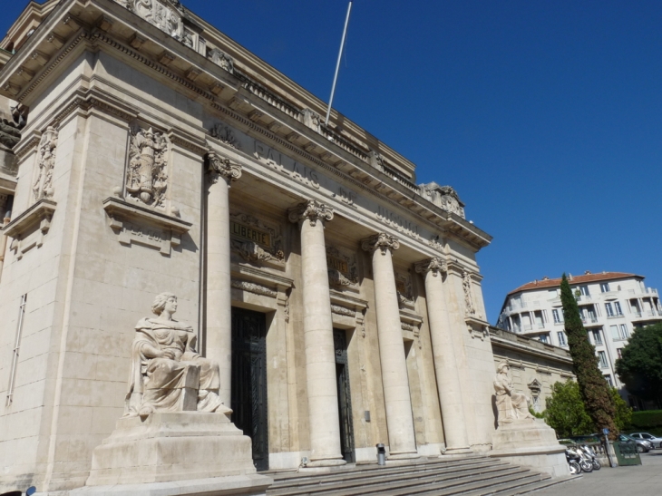 Le palais de justice - Toulon