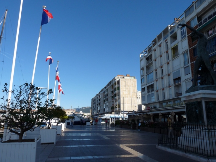 Sur le port - Toulon