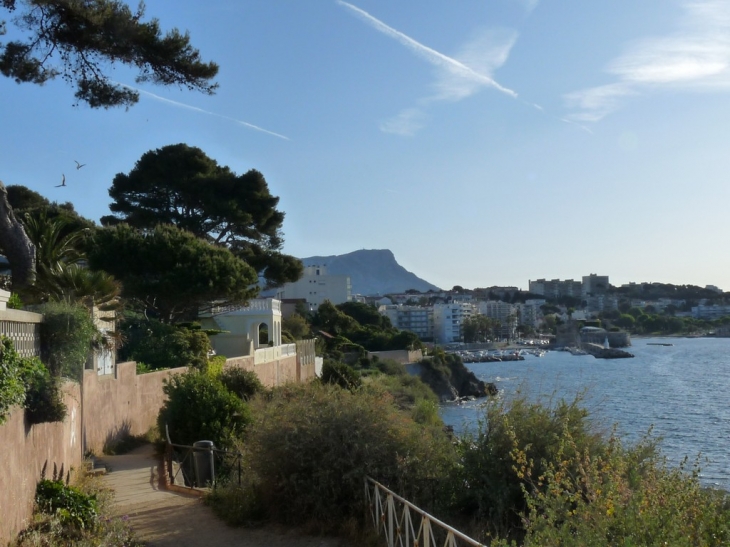 Le sentier du littoral au Mourillon - Toulon