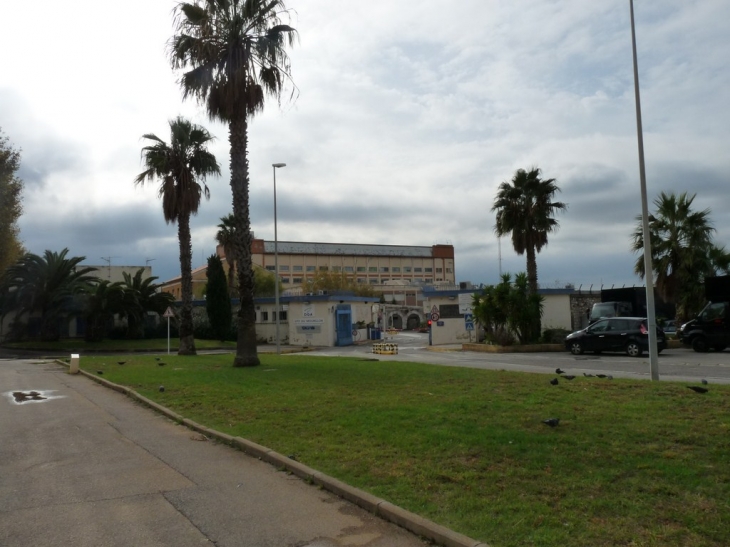  L'entrée de l'arsenal du Mourillon - Toulon