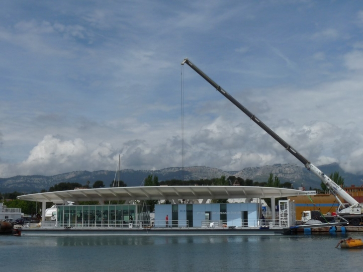 La future gare maritime de Toulon en cours de finition aux chantier fosseley Marine à la seyne sur mer