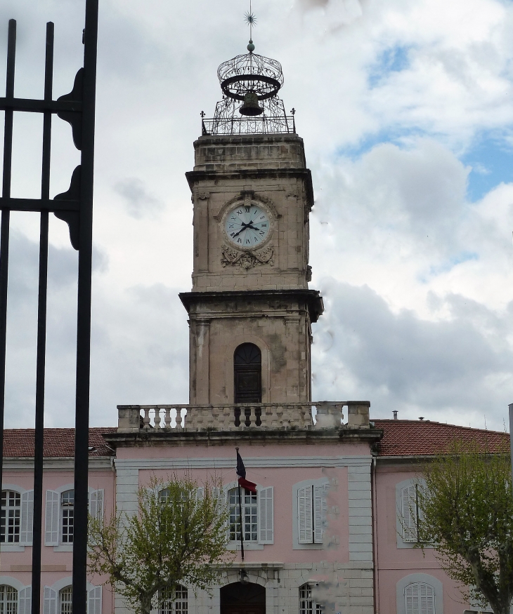 La tour de l'horloge de l'Arsenal vue de la grille - Toulon