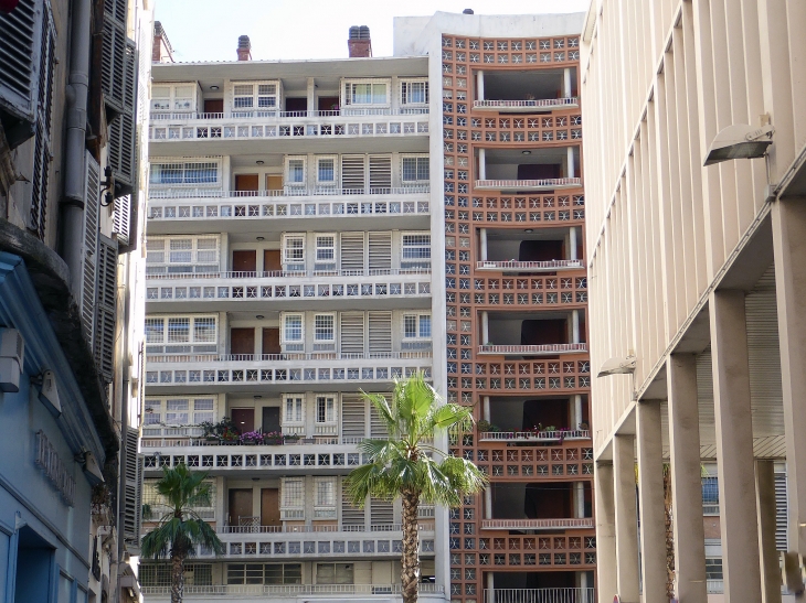 Façades dans le centre - Toulon