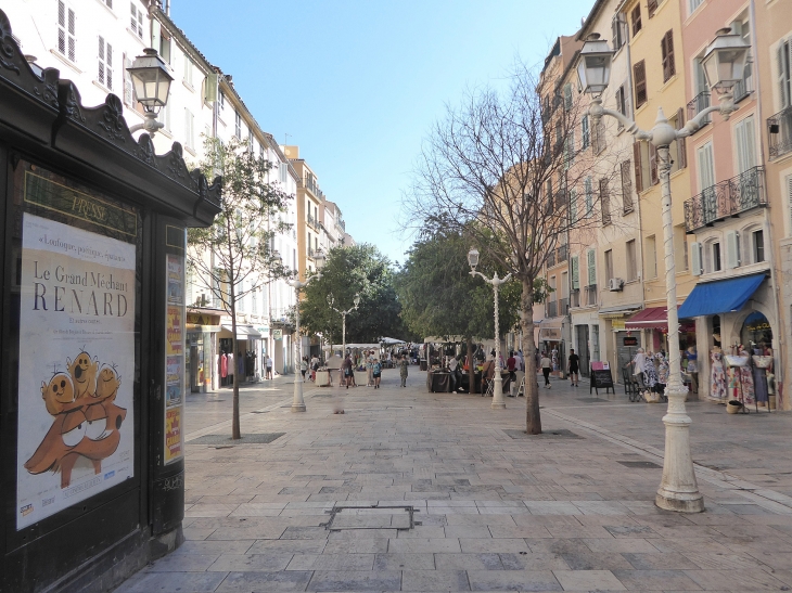 Sur le cours Lafayette - Toulon