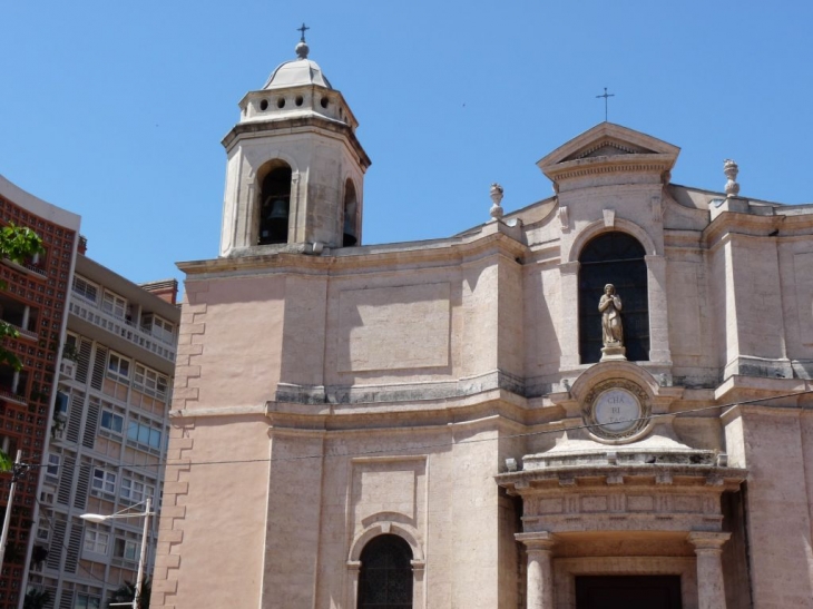 Eglise St François, place Louis Blanc - Toulon