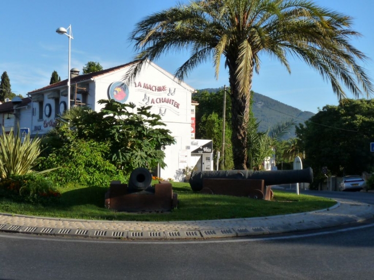 A l'entrée  Est  de la ville - Toulon