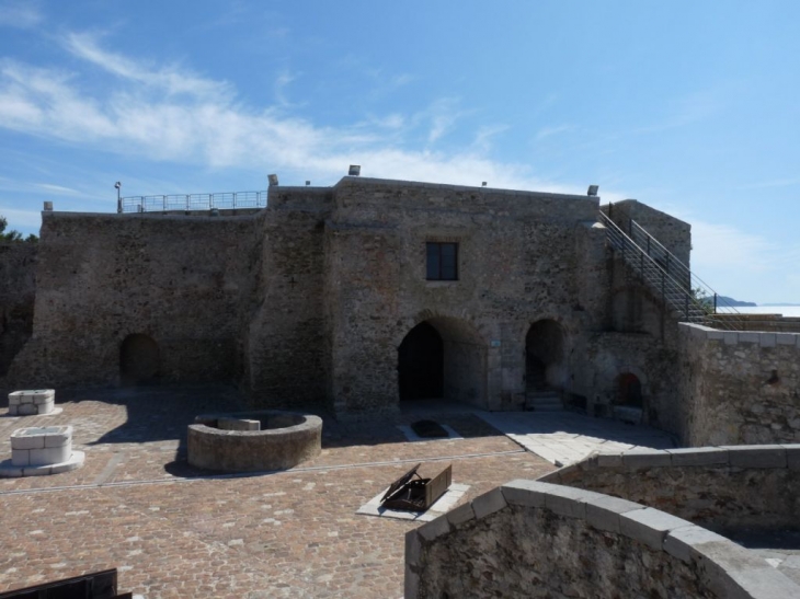 A l'intérieur de la tour Royale - Toulon