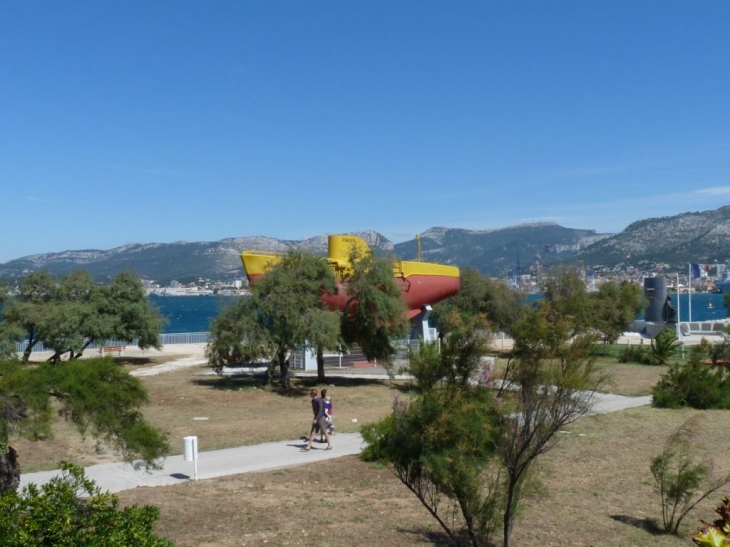 Le jardin  de la tour Royale - Toulon