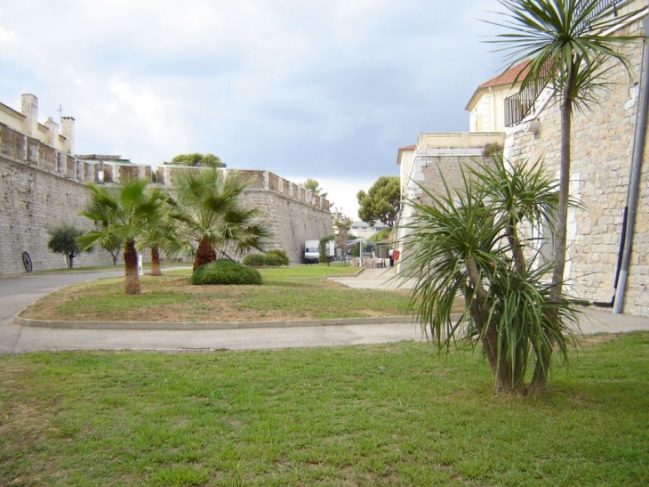  A l'intérieur du Fort Lamalgue - Toulon