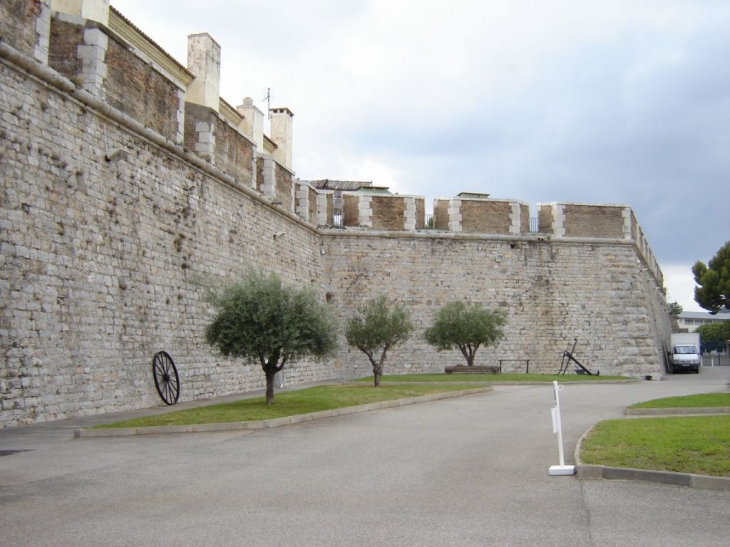  A l'intérieur du Fort Lamalgue - Toulon