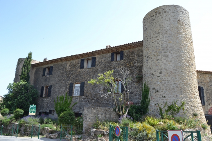 Chateau-de-tourtour 12 Em Siècle