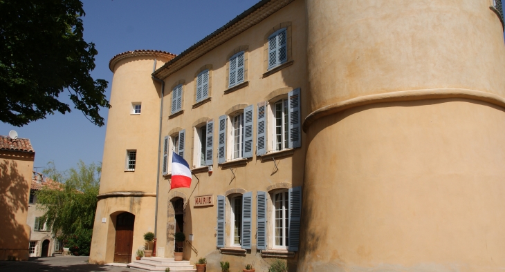 Mairie (Château Communal 16 Em Siècle ) - Tourtour