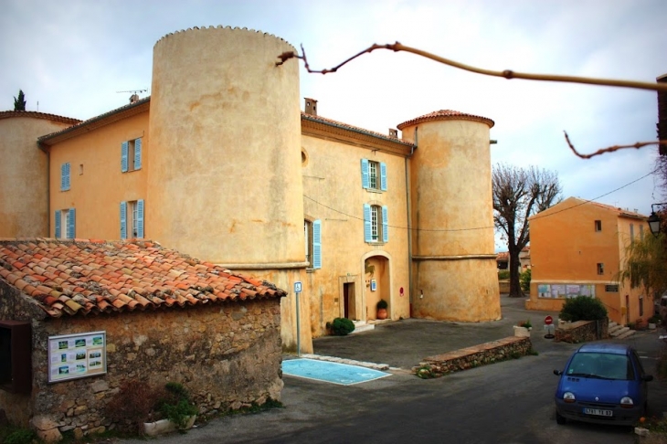 Château de Tourtour