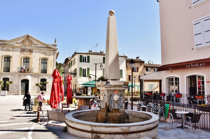 Fontaine - Trans-en-Provence